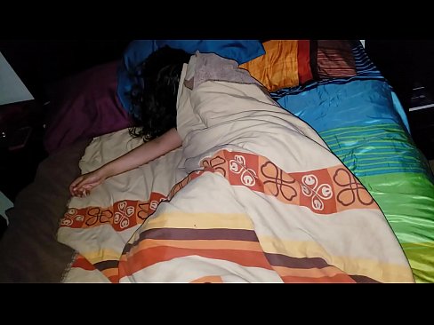 ❤️ Patėvis bara savo jauną pamotę, kol ji miega. ❤️❌ Super porno prie mūsų ❤